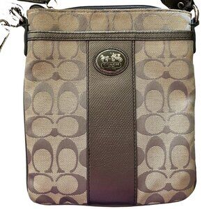 EUC Vintage Coach Silver Signature Crossbody Purse
